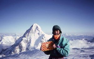 CADIACH Broad Peak central (8.020m) 4 agosto 1992 7h vivac a 8000 metros, Enric Dalmau, Lluis Ràfols i Italià Alberto Soncini. Primera mundial Fem TGN