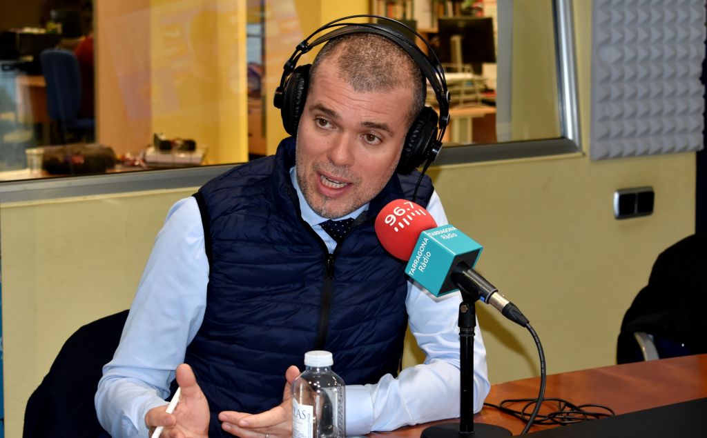 josepmaria cruset durant una entrevista amb tarragona ràdio