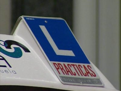 Els alumnes de les autoescoles no es poden presentar als exàmens