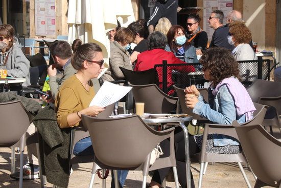 Terrassa bar plaça de la font