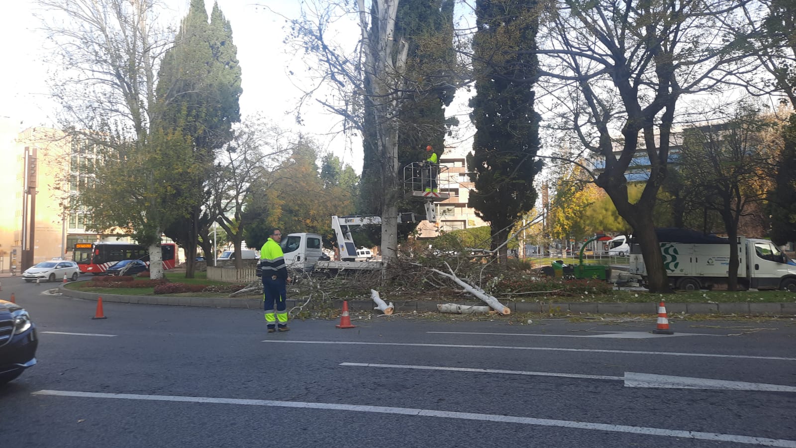 rètol del Wala caigut