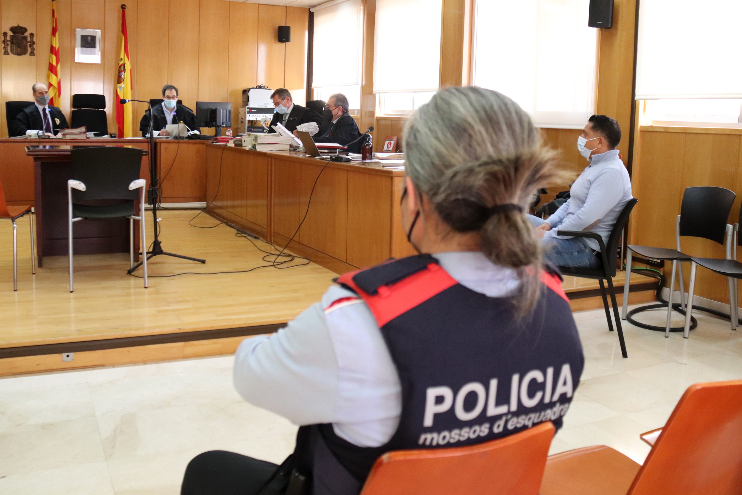 Mosso assegut al jutjat