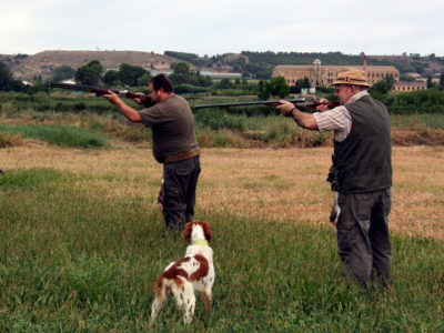 Malestar entre els caçadors, que amenacen de no començar la temporada el 4 de setembre