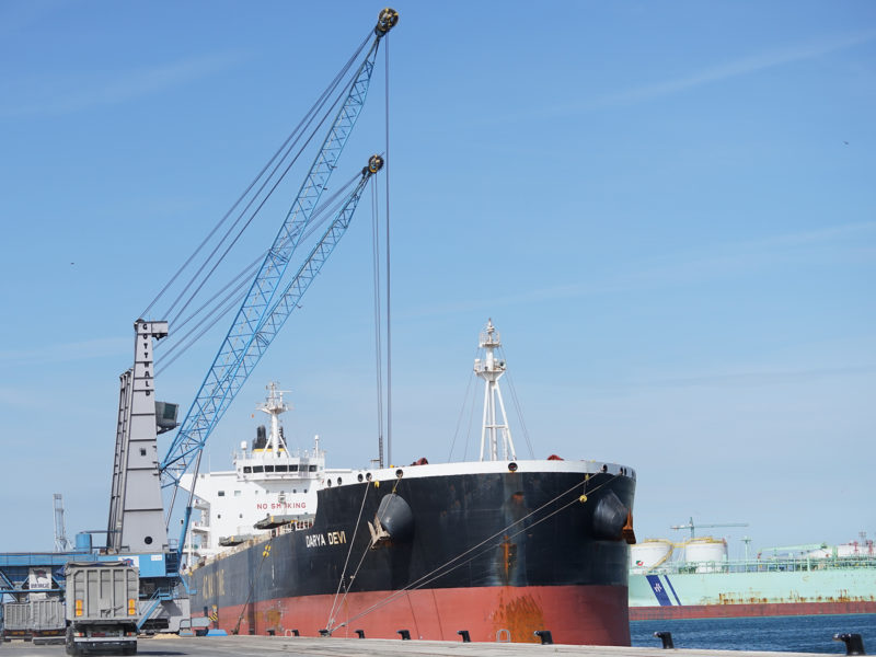 vaixell de cereals al port de Tarragona