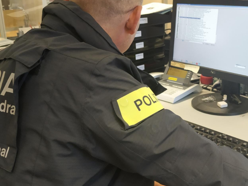 Mossos investiguen un home que es feia passar per advocat