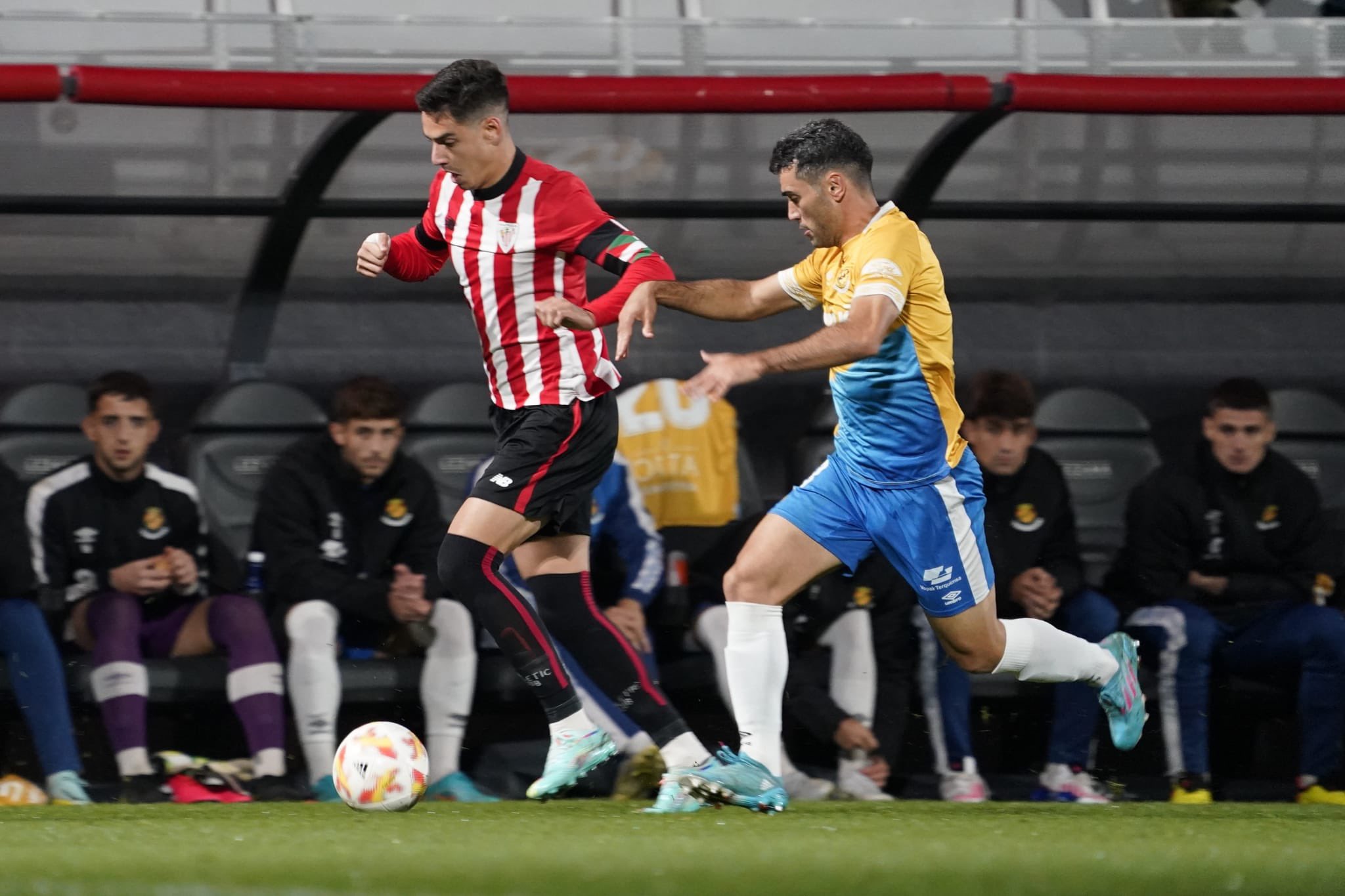 Un Nàstic erràtic en atac empata contra el Bilbao Athletic (0-0 ...