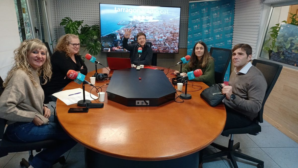 María José López (ERC), Sandra Ramos (PSC), Xavier de Gispert, Eva Miguel (CUP) i Dídac Nadal (Junts)