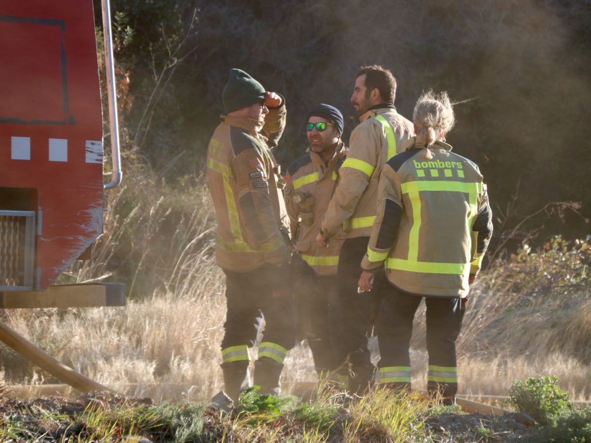 Controlat un incendi a Batea