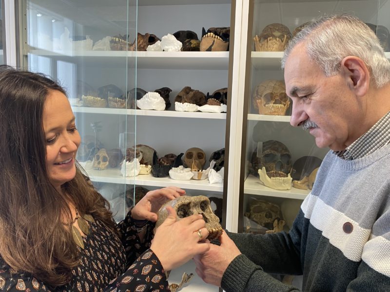 María Martinón i José María Bermúdez de Castro a l'edifici de l'Iphes