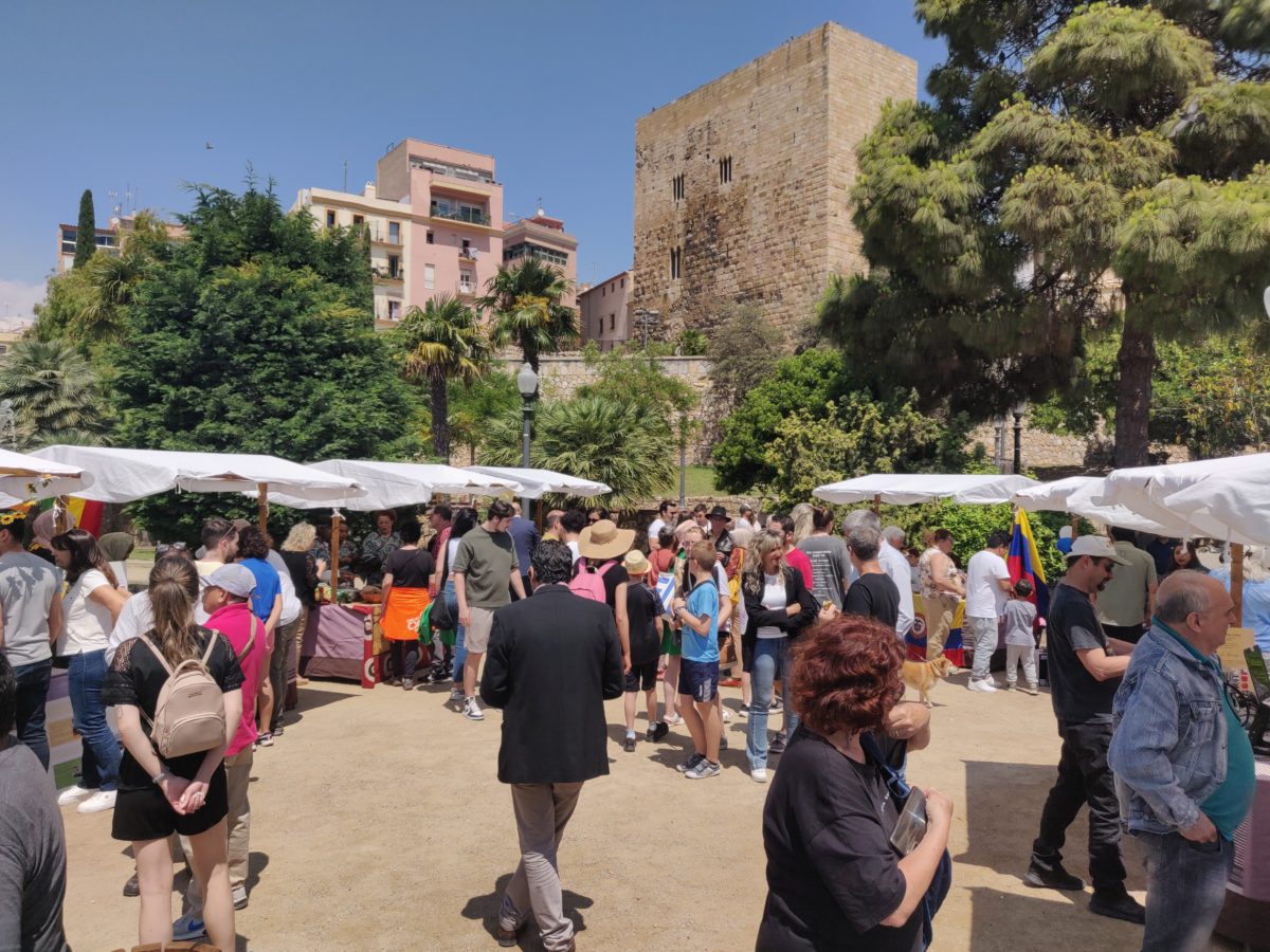 Tarragona es bolca amb el Dia de la Diversitat Cultural promovent productes tradicionals de 29 països