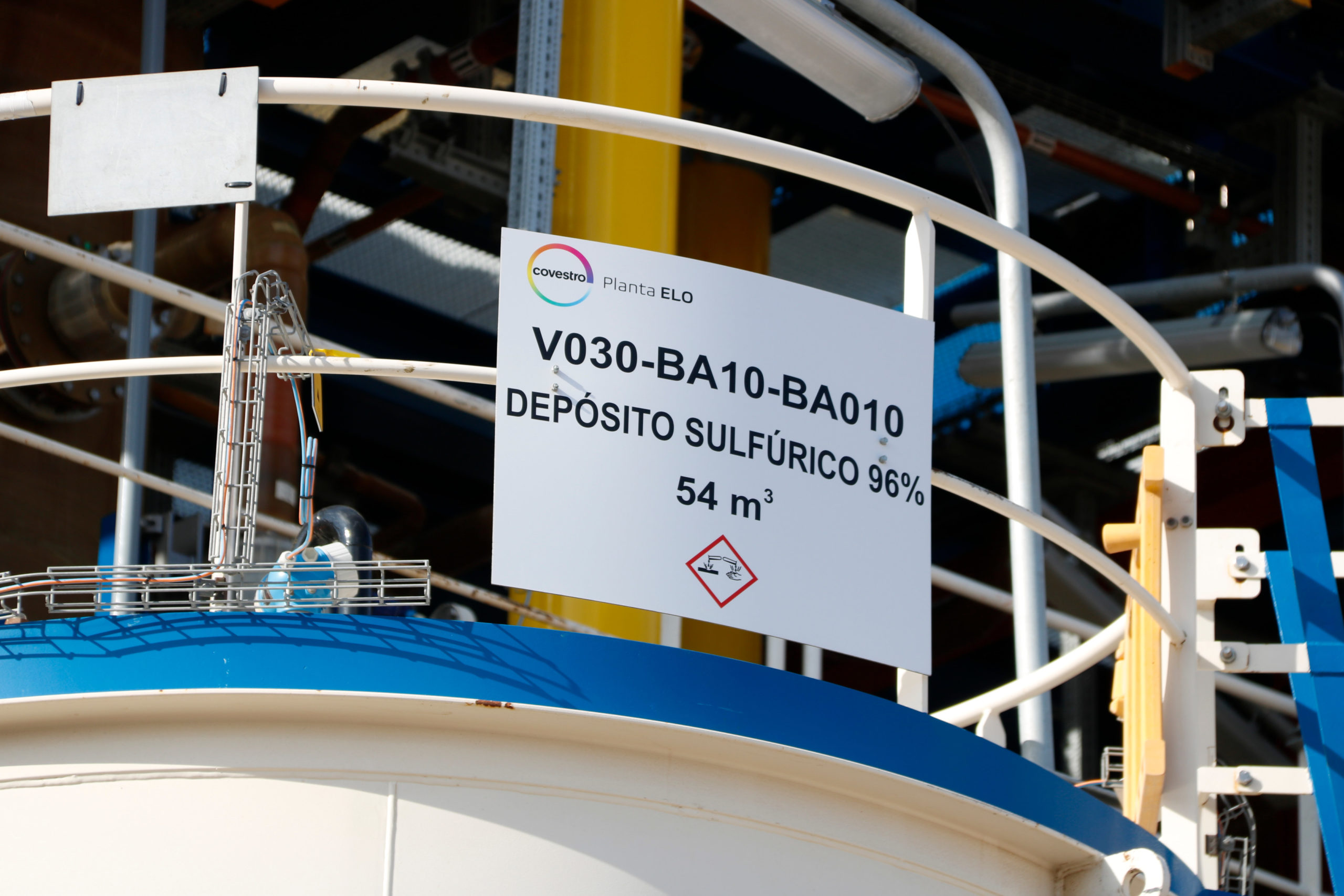 Dipòsit de la nova planta de clor de Covestro a Tarragona

Data de publicació: dimarts 06 de juny del 2023, 19:39

Localització: Tarragona

Autor: Arnau Martínez / Mar Rovira