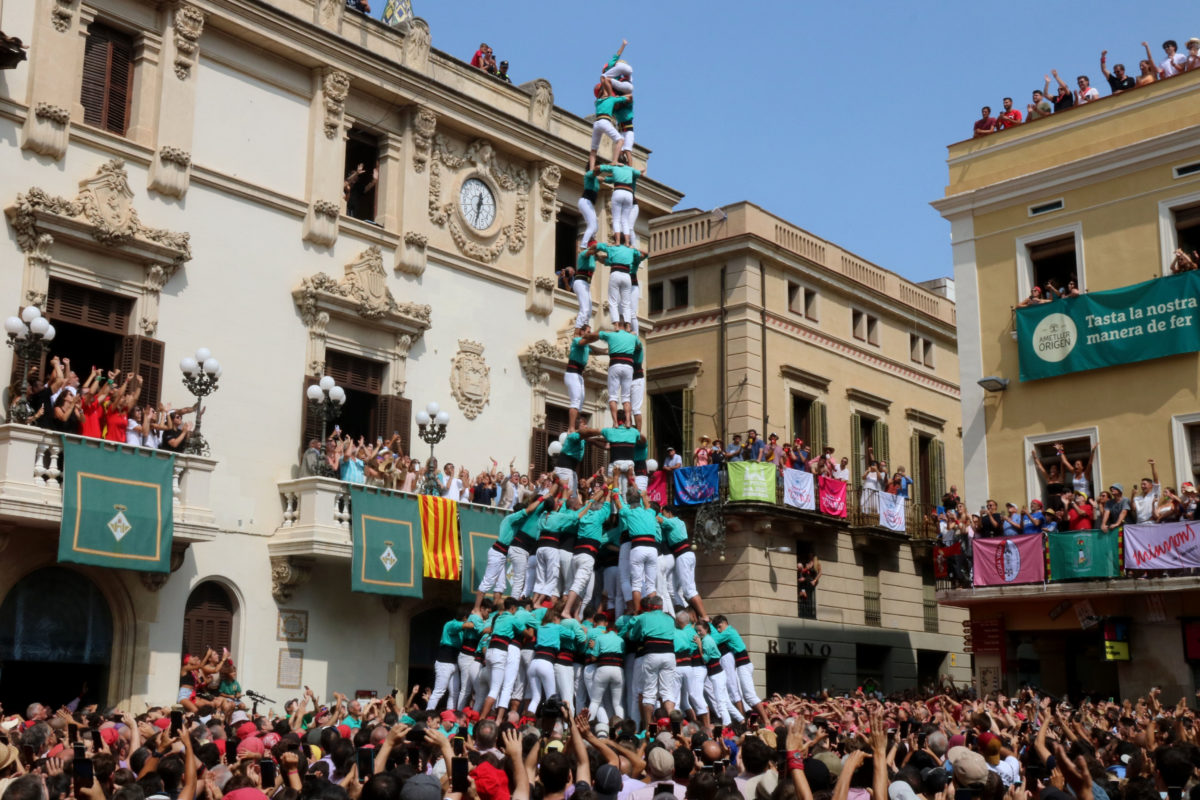 3 de 10 amb folre i manilles descarregat pels Castellers de Vilafranca a Sant Fèlix 2023 Data de publicació: dimecres 30 d’agost del 2023, 12:41 Localització: Vilafranca del Penedès Autor: Gemma Sánchez