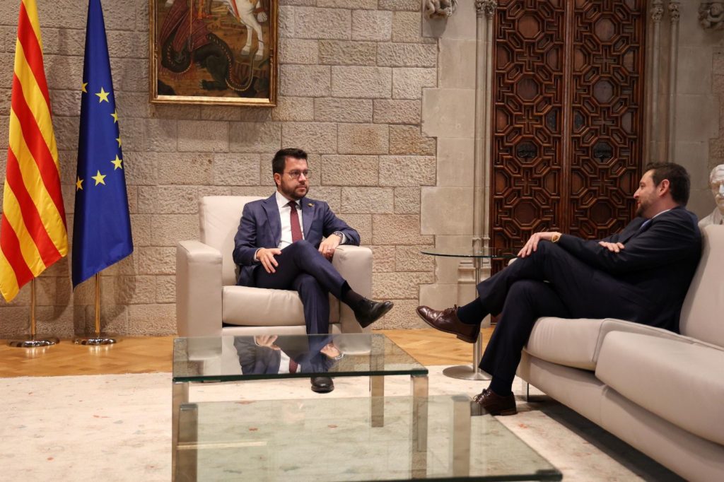 Trobada de l'alcalde Rubén Viñuales i el president Pere Aragonès