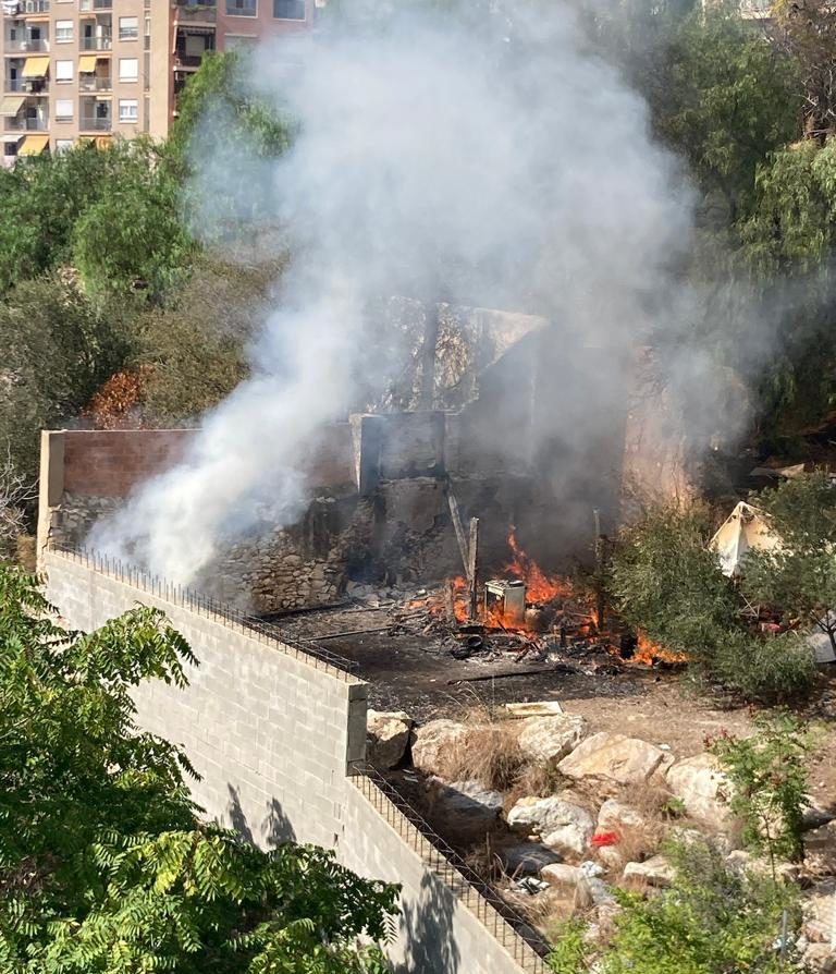 Incendi al carrer Zamenhof