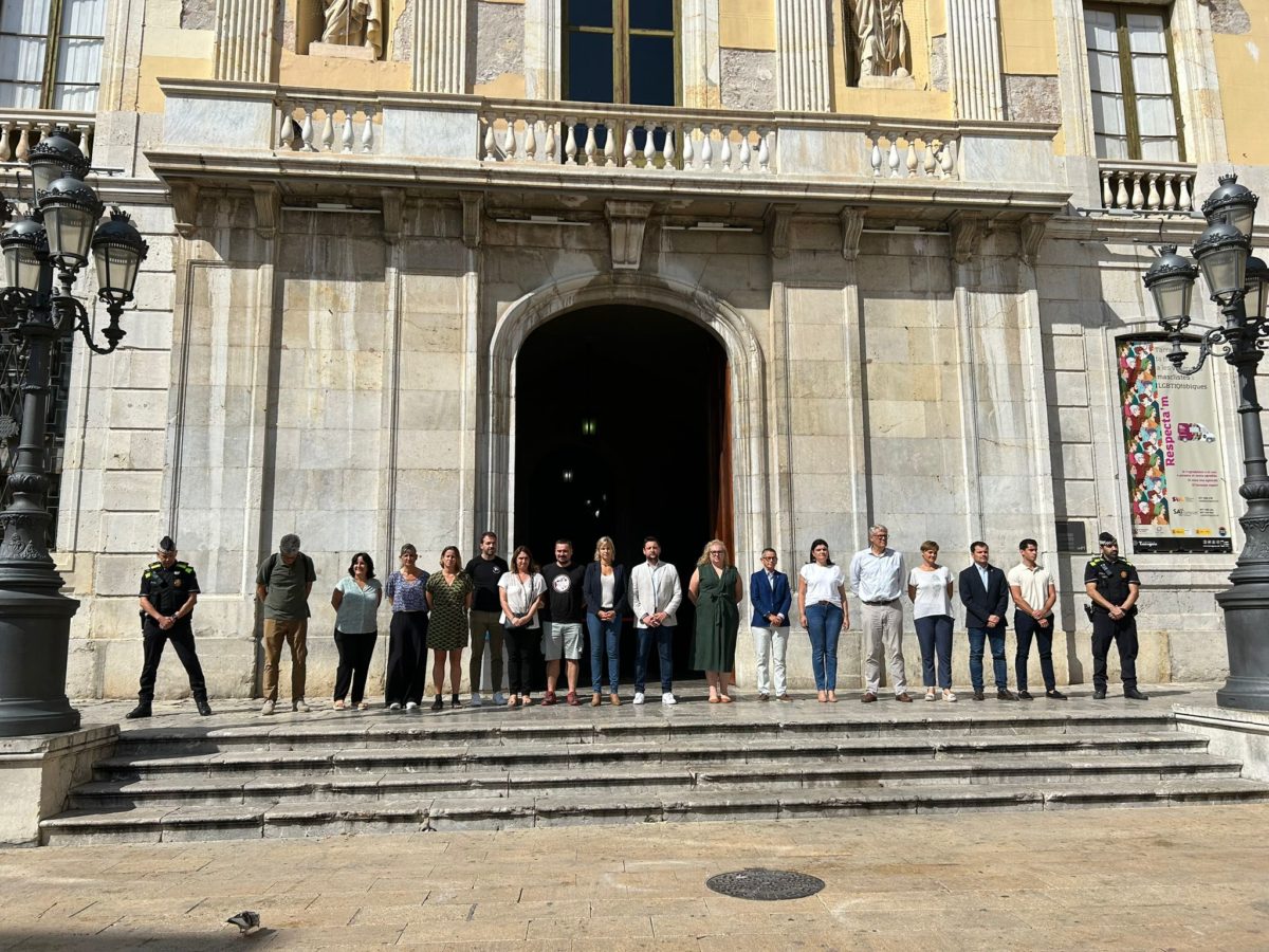 Tarragona se solidaritza amb les víctimes de l’incendi de Múrcia