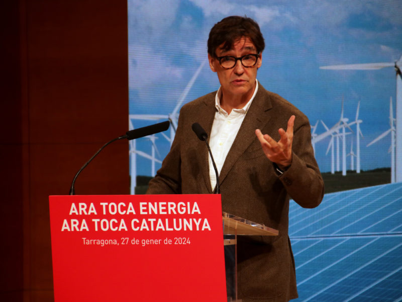 El primer secretari del PSC, Salvador Illa, durant la seva intervenció feta en la jornada 'Construïm una nova majoria de progrés. Ara toca energia', celebrada a Tarragona Data de publicació: dissabte 27 de gener del 2024, 14:11 Localització: Tarragona Autor: Mar Rovira