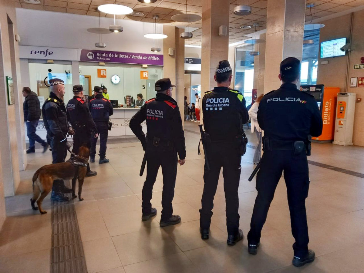Operatiu policial conjunt a l'estació de tren de Tarragona Data de publicació: dissabte 02 de març del 2024, 15:18 Localització: Tarragona Autor: Mossos d'Esquadra
