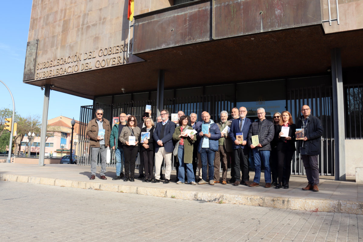 Trobada d'escriptors a la Subdelegació