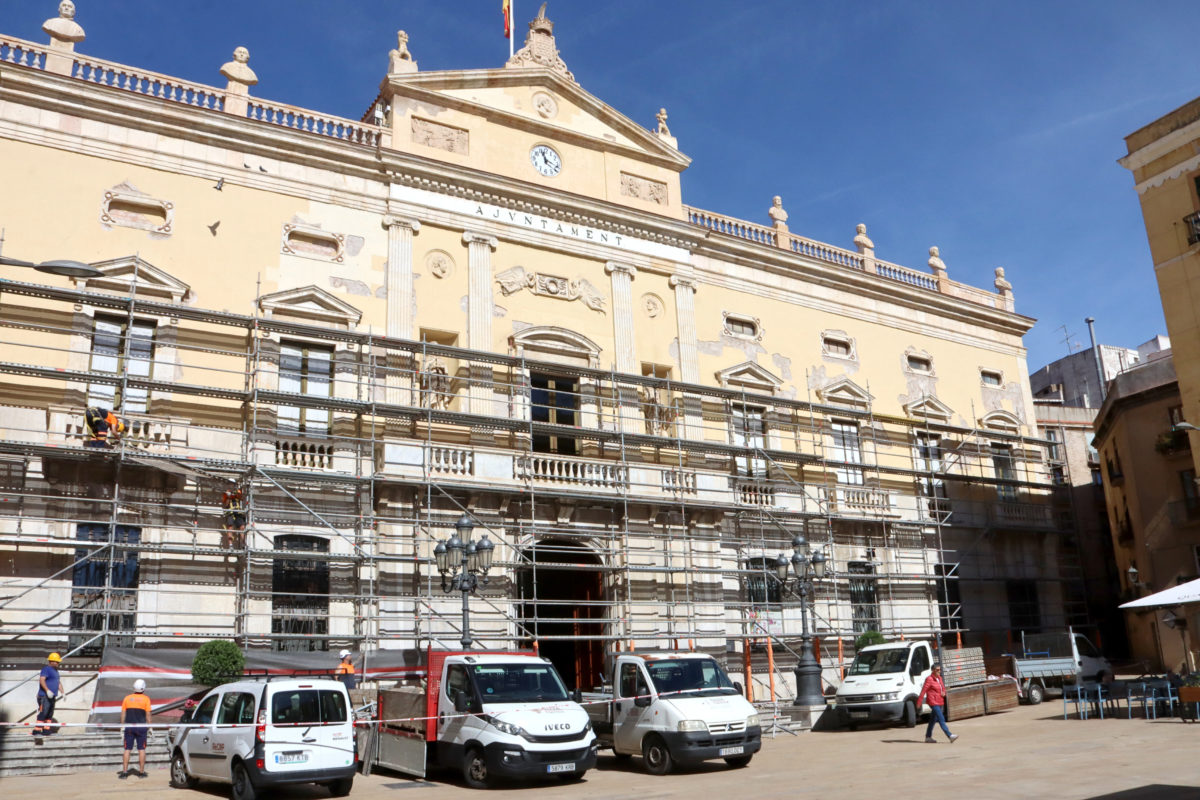 Façana Ajuntament de Tarragona en obres FOTO: ACN