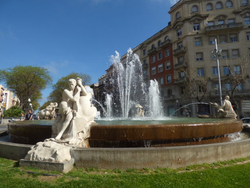 Tarragona reprèn el funcionament de les fonts ornamentals de la Font del Centenari i de la Plaça Imperial