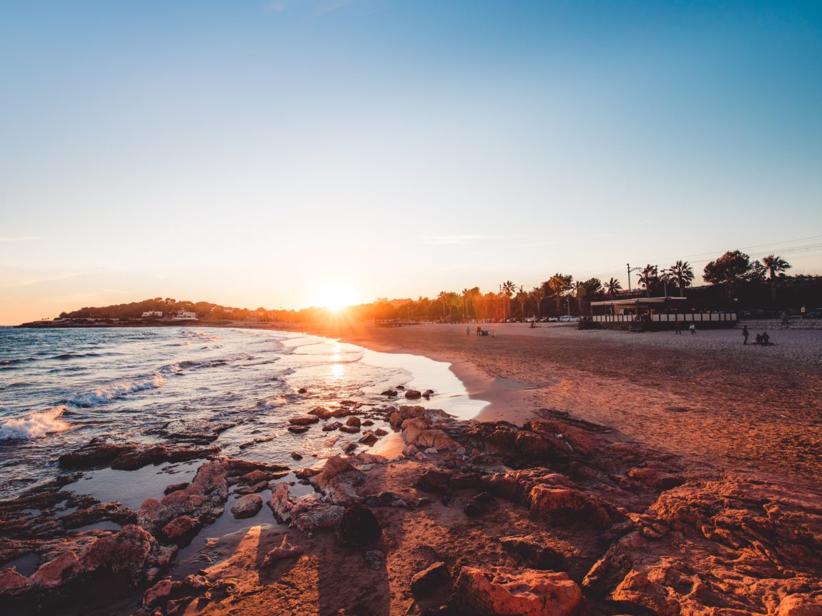EMATSA comença les obres de reparació de canonades a la platja Llarga