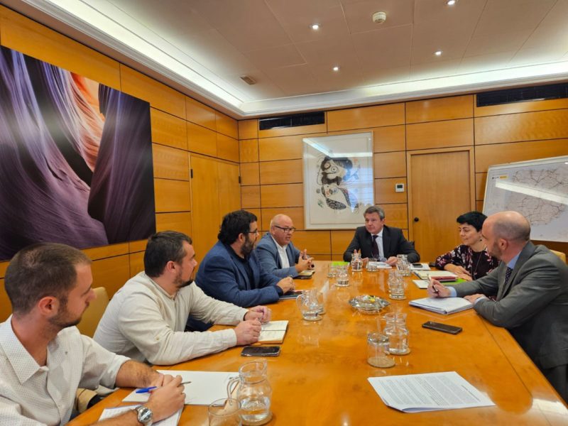 Jordi Collado i Fèlix Alonso amb el secretari d'Estat de Transports