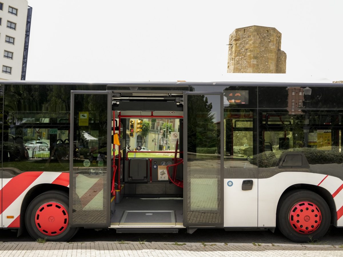 Tarragona i La Canonja acorden finançar el servei d’autobús segons el cost i l’ús real de cada municipi