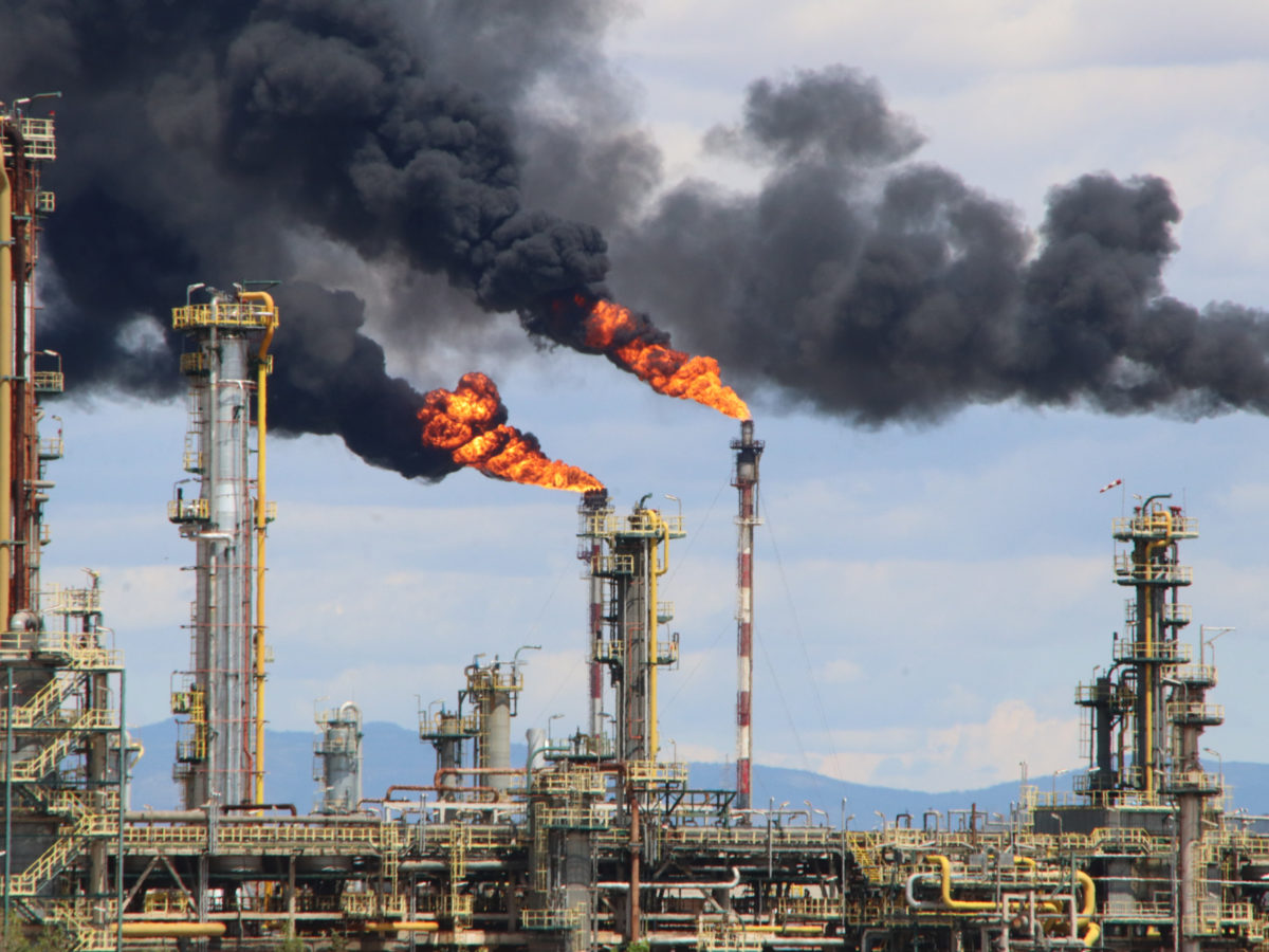 La petroquímica de Tarragona es torna a posar en marxa esglaonadament després de recuperar el subministrament elèctric