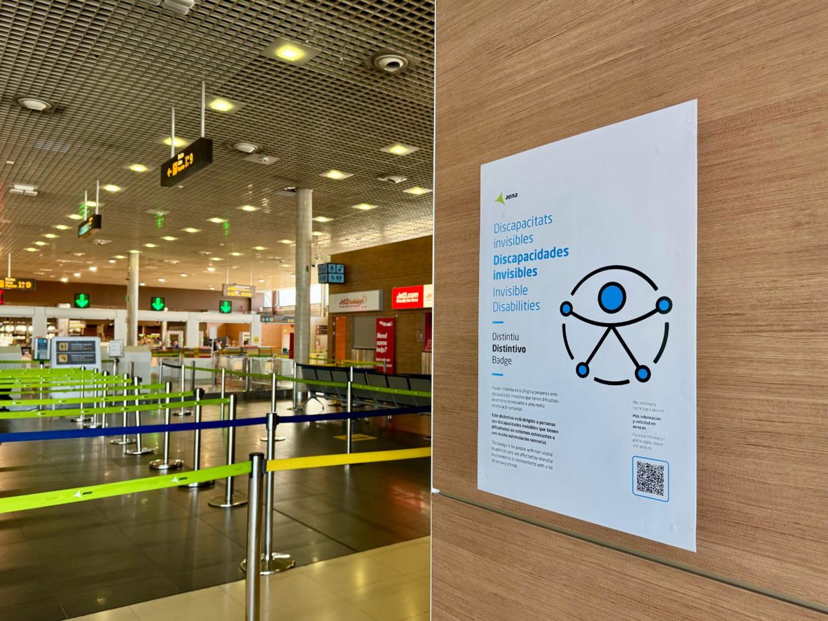 Distintiu malalties invisibles a l'aeroport de Reus