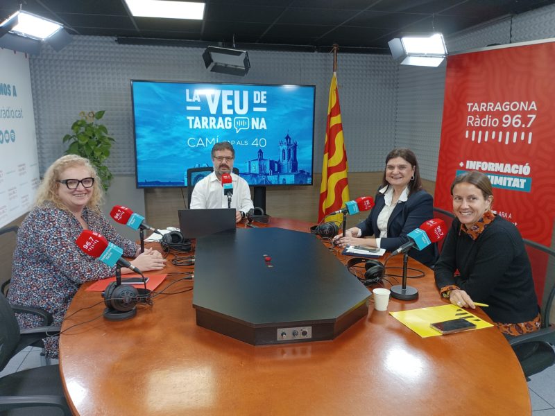 Sandra Ramos, PSC, Josep Suñé, Elisa Vedrina, PP, i Maria Roig d'ERC