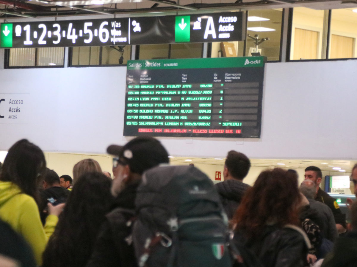 Rodalies recupera parcialment el servei amb els primers trens a l’R1, R2, R2Nord, R3 i R4