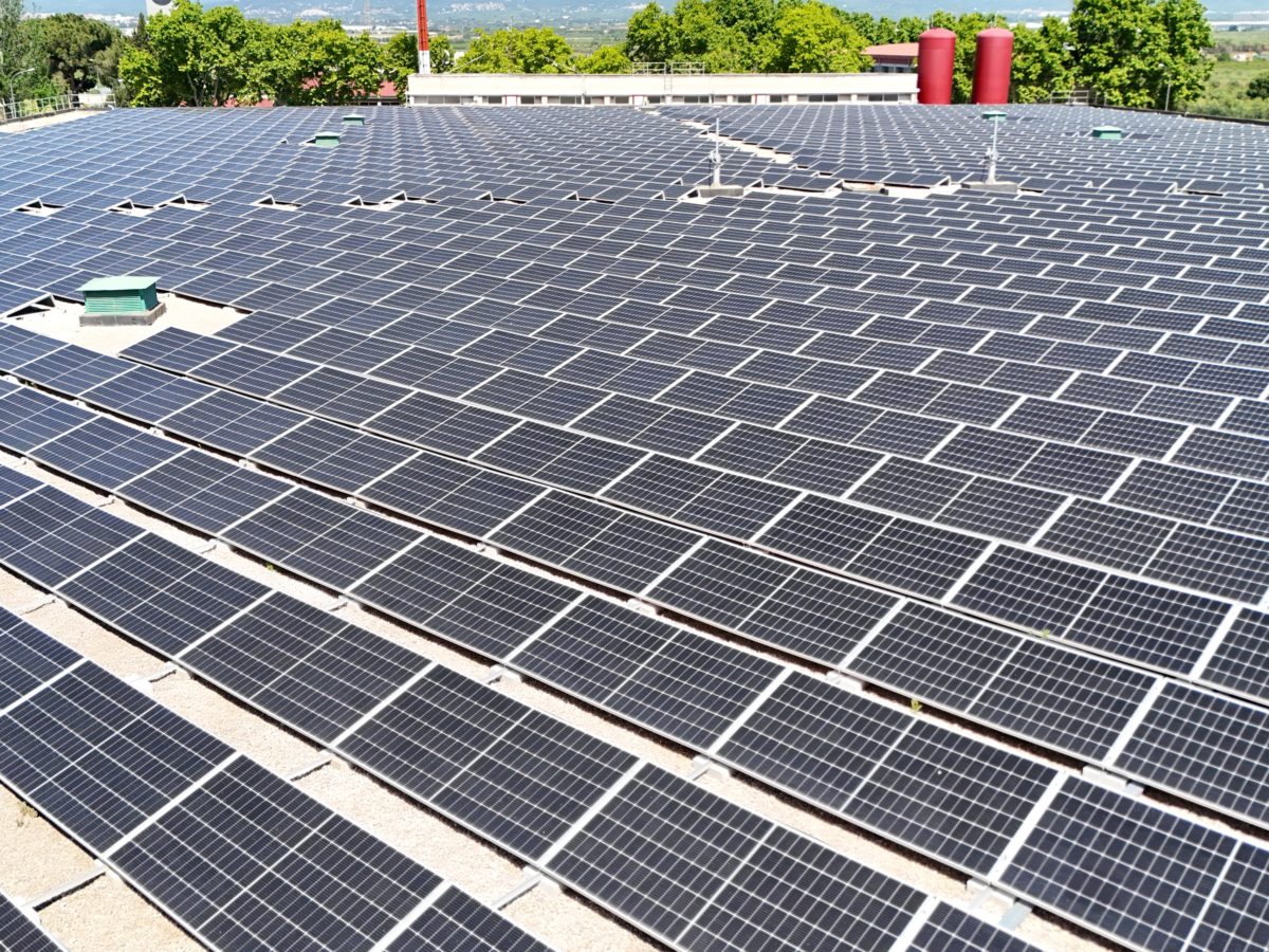 El parc fotovoltaic del CAT a Tarragona ja aporta més d’un 14% d’energia