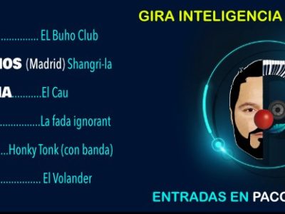 Paco EnlaLuna en concert a La Sala el CAU.