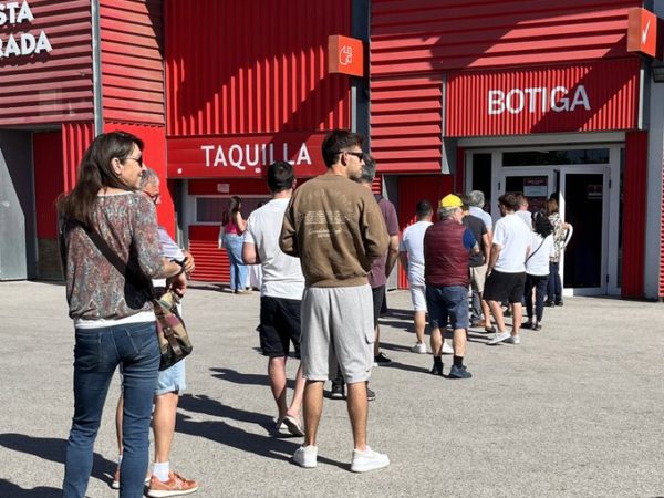 Bogeria per anar a Múrcia amb el Nàstic