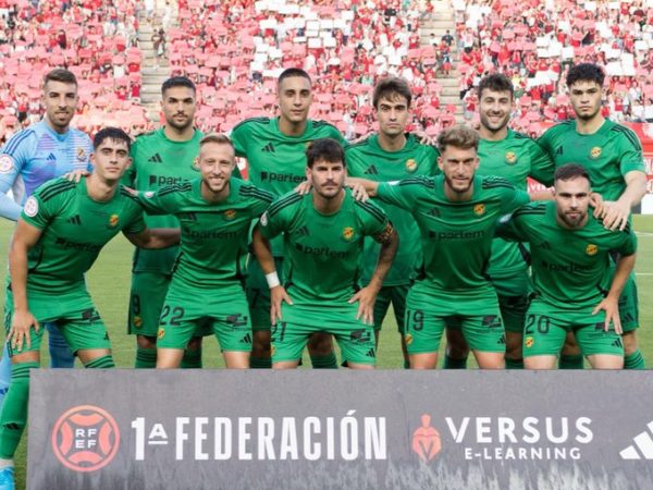 Luis César vol que el seu equip millori conceptes amb pilota i sense