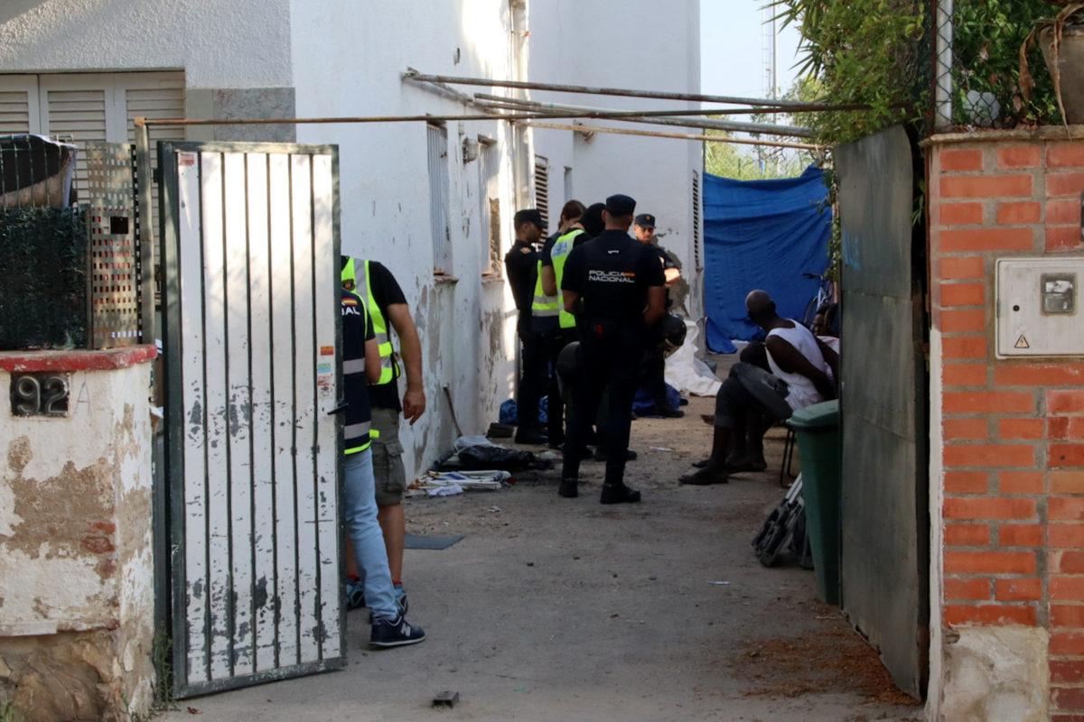 FOTO ACN: Operació policial amb manters