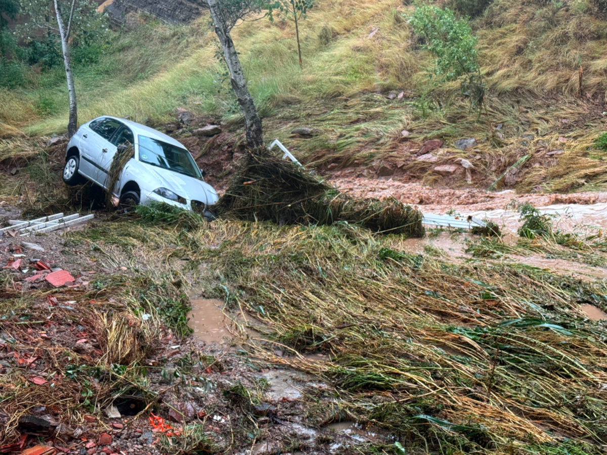 Un cotxe que el riu Cardener ha arrossegat durant el temporal Data de publicació: dissabte 12 de juliol del 2025, 20:20 Localització: Súria Autor: Ajuntament de Súria