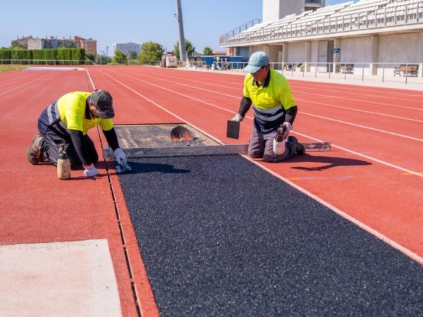 L’estadi Natalia Rodríguez es posa a punt per acollir els millors atletes estatals