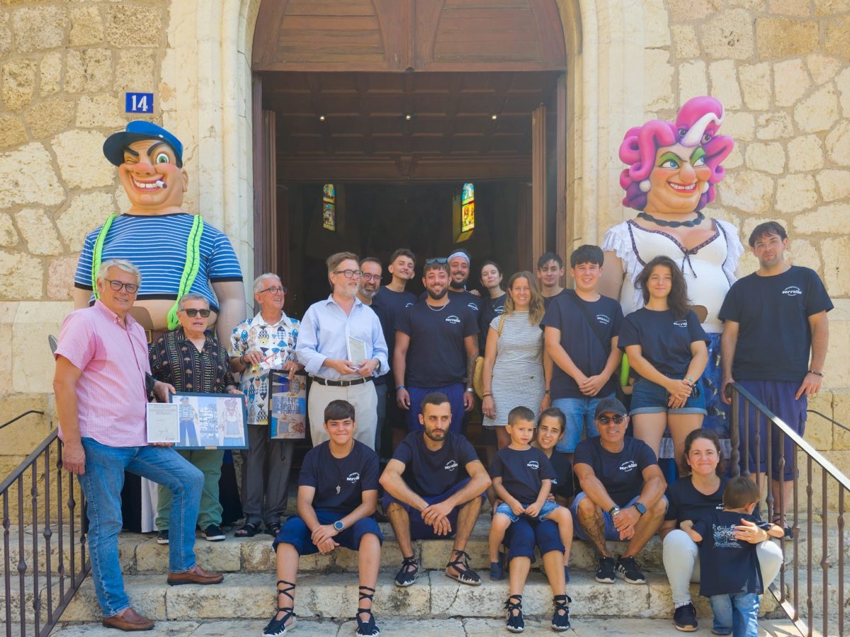 Popet i Maireta amplien la família festiva serrallenca