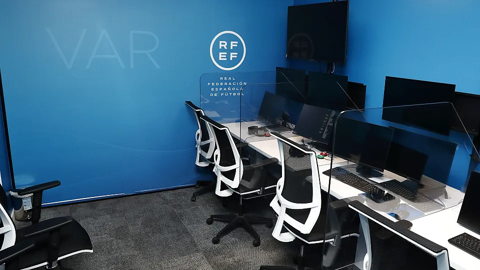 VAR