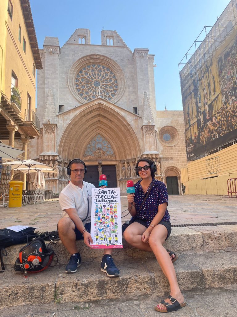 Anduluplandu (Bet Díez) autora del cartell de Santa Tecla del 2025, al programa Obert per Vacances