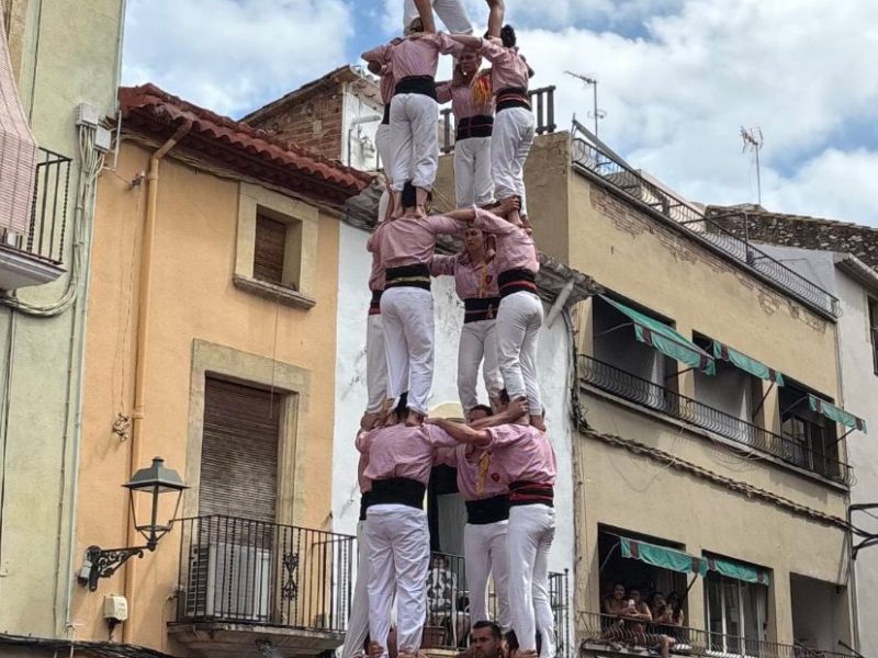 Els Xiquets ensopeguen amb el 2d8f a Santa Rosalia