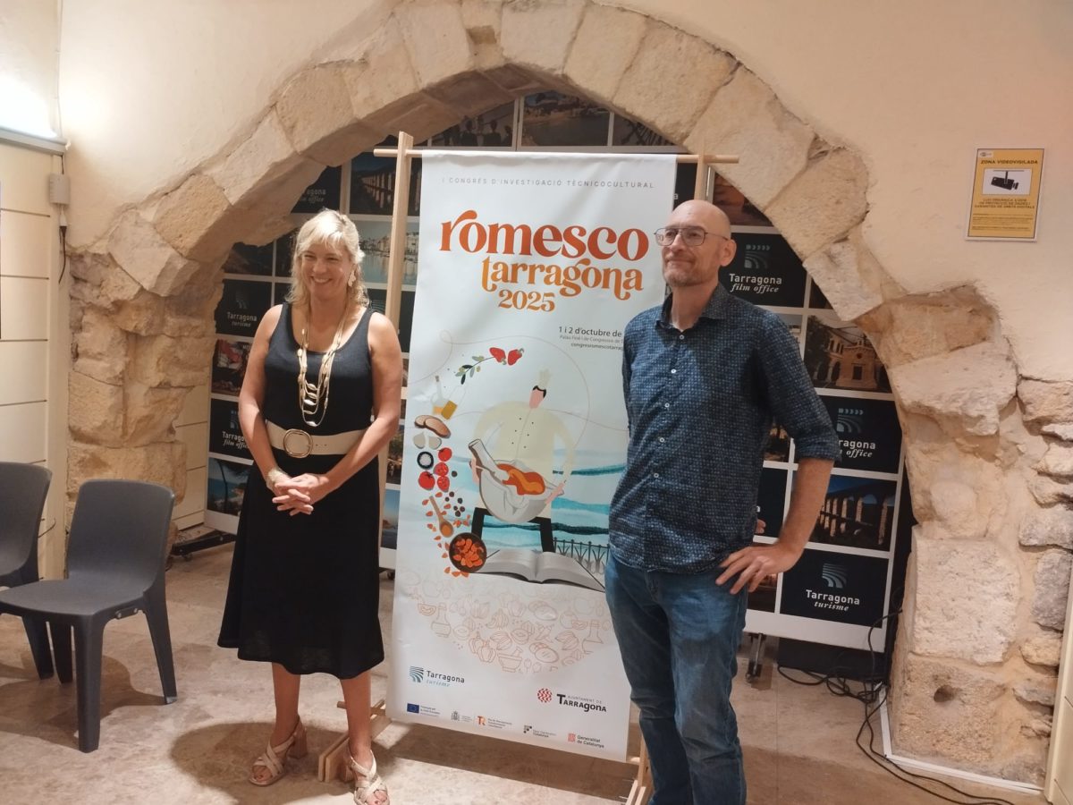 Montse Adan. Consellera Turisme, Promoció Econòmica i Comerç i Txaber Allué, director del Congrés de Romesco