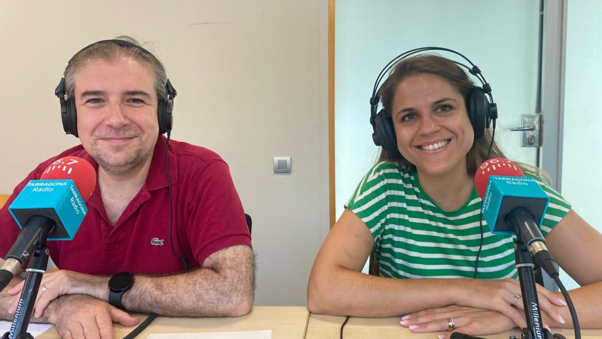 Avui busquem el Blau de Prússia la doctora Carla Casadevall professora de la URV e ICIQ, i el professor Julio Lloret-Fillol, líder de grup de recerca a l’ICIQ.