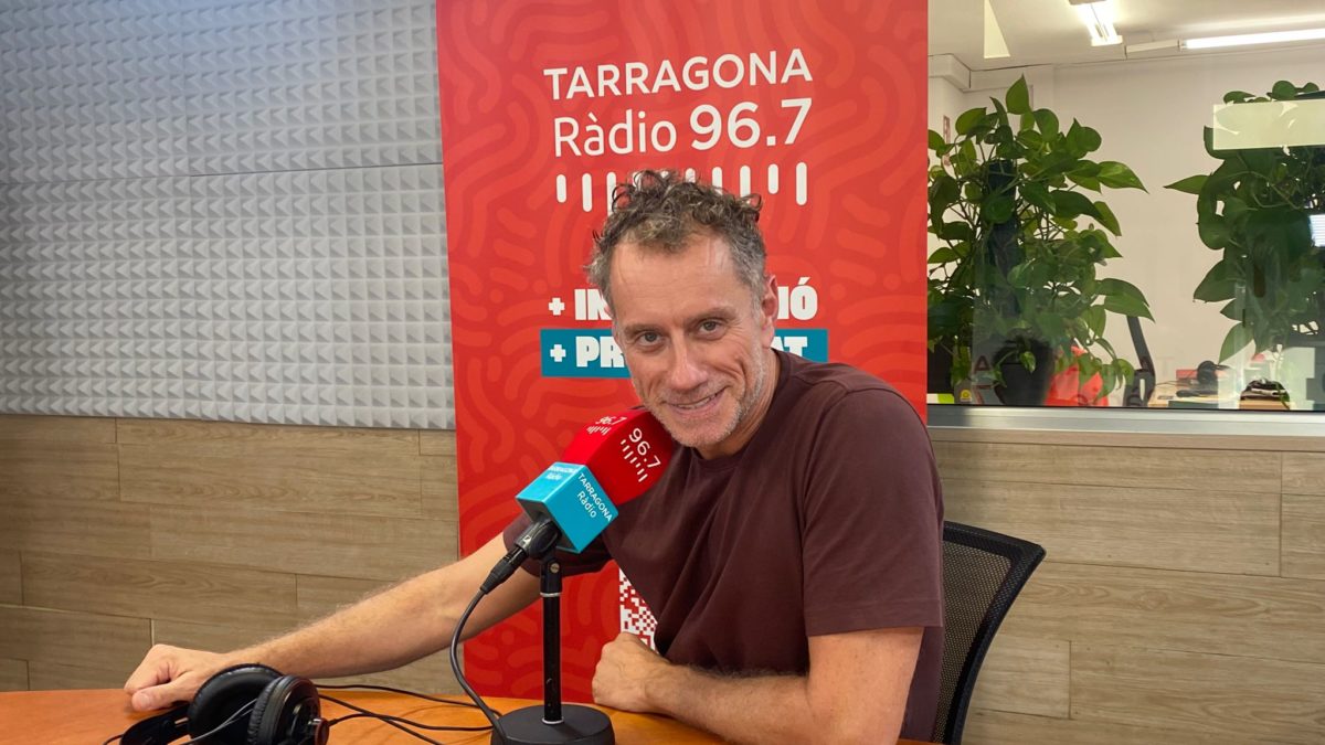 El director de la Sala Trono i responsable del FITT, Joan Negrié, als estudis de Tarragona Ràdio