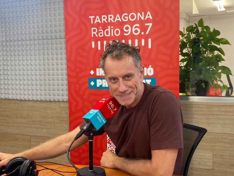 El director de la Sala Trono i responsable del FITT, Joan Negrié, als estudis de Tarragona Ràdio