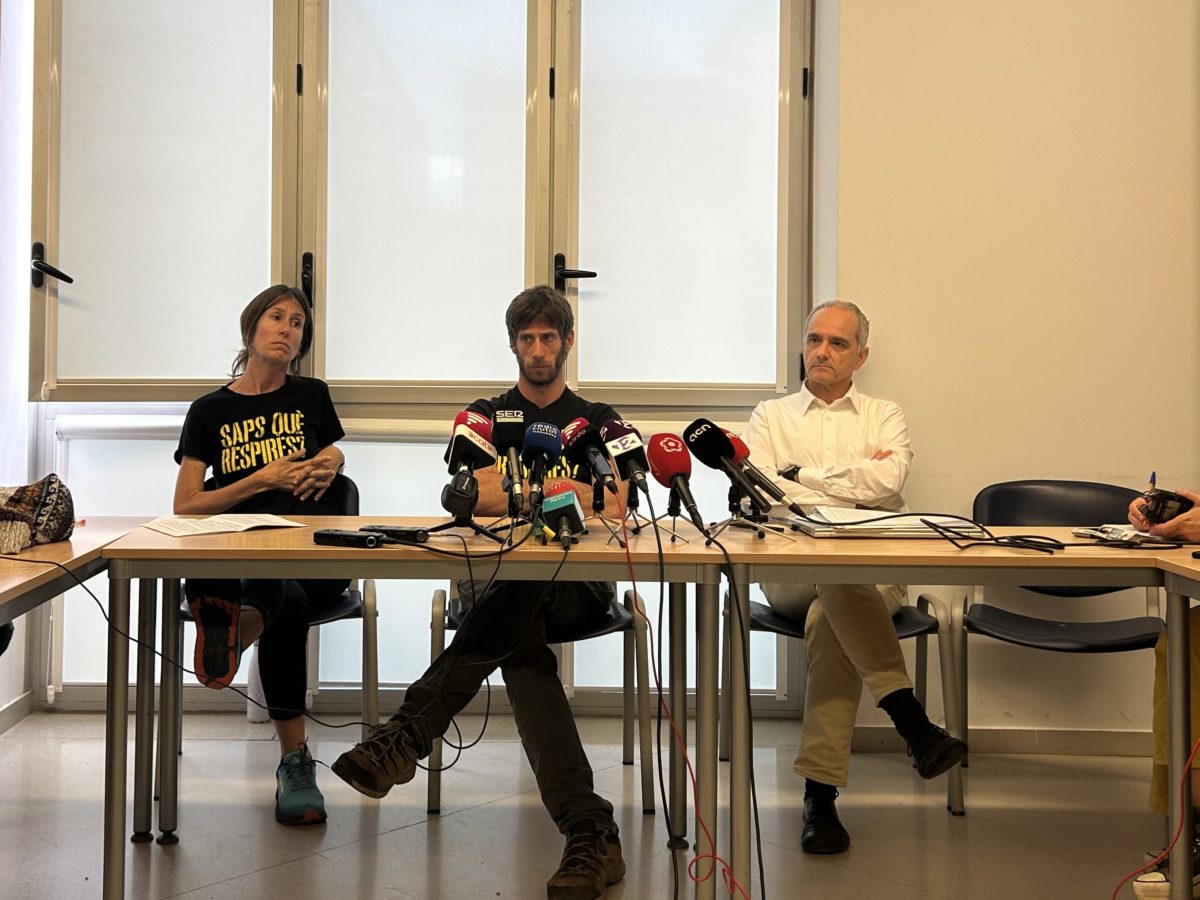 La Plataforma Cel Net denuncia la manca d’acció institucional que manté la població exposada a substàncies tòxiques