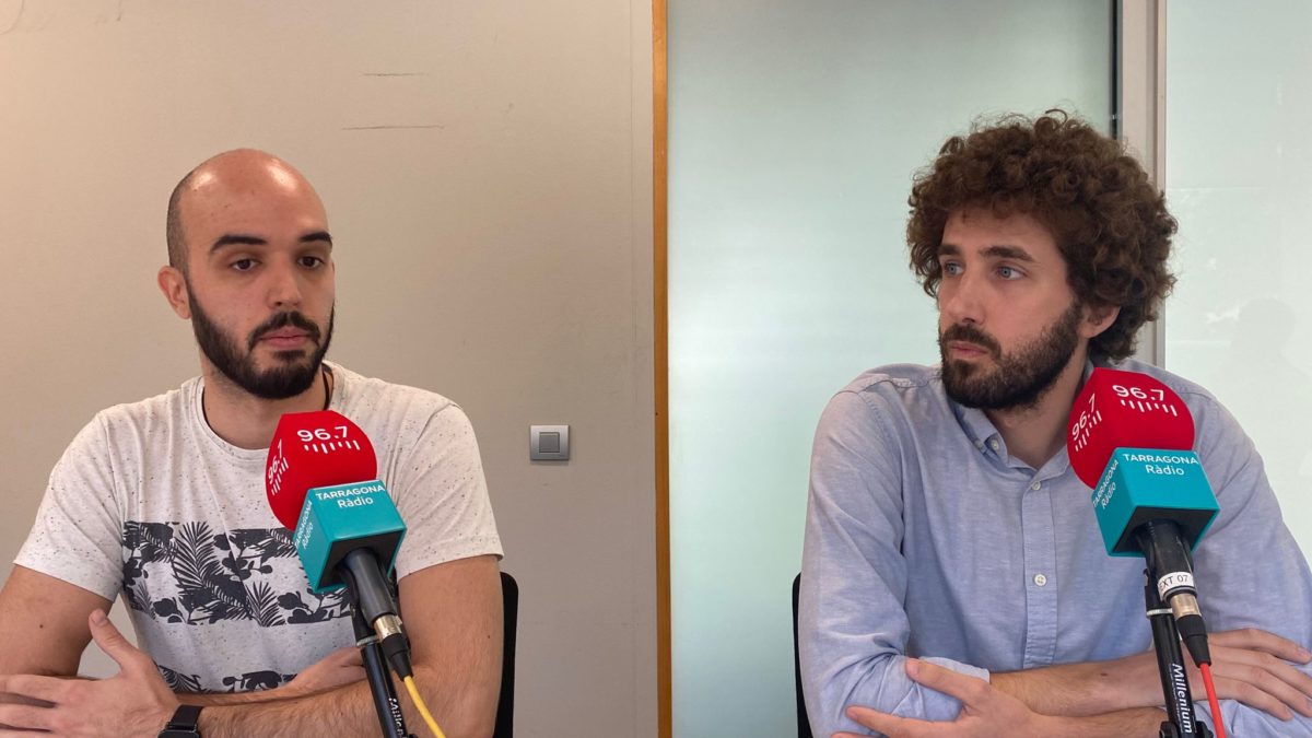 Avui busquem el Blau de Prússia amb el Dr. Federico Frateloreto, investigador del grup del Dr. José Berrocal i amb l’Alejandro Delgado, estudiant de doctorat al grup del Professor Arjan Kleij.