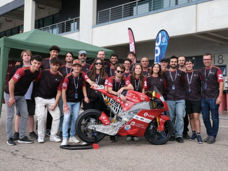 URVoltage Racing fa història i completa per primer cop la cursa de MotoStudent