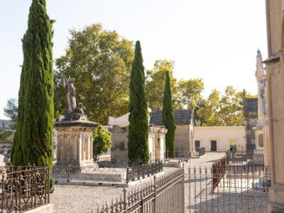 El Cementiri de Tarragona rep el gruix de visites, tot coincidint amb la Diada de Tots Sants